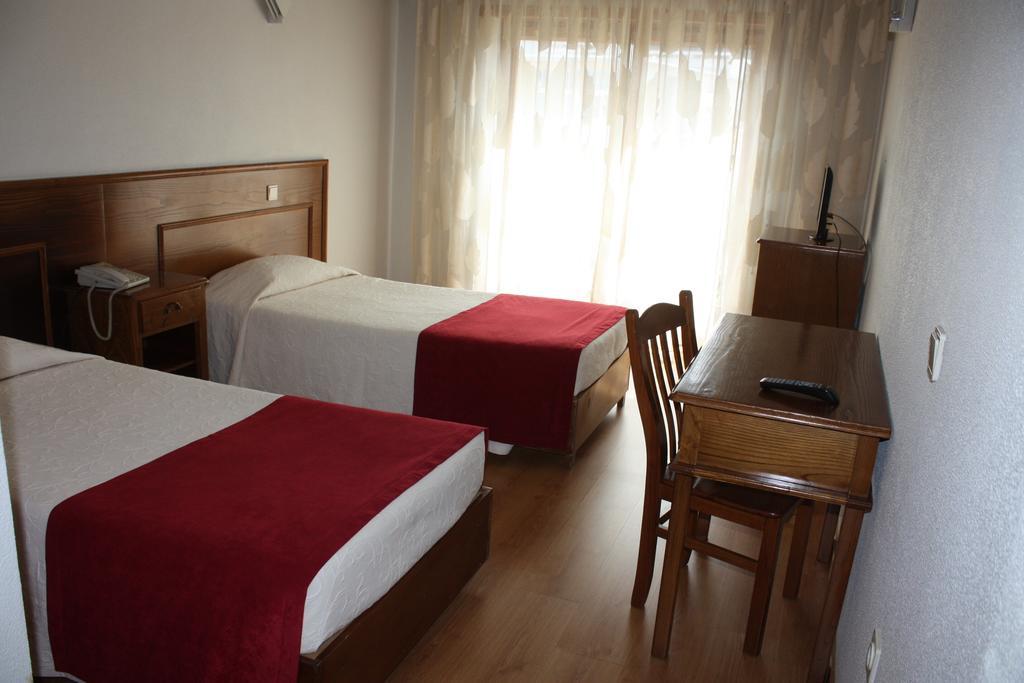 Hotel Classis Braganca Phòng bức ảnh